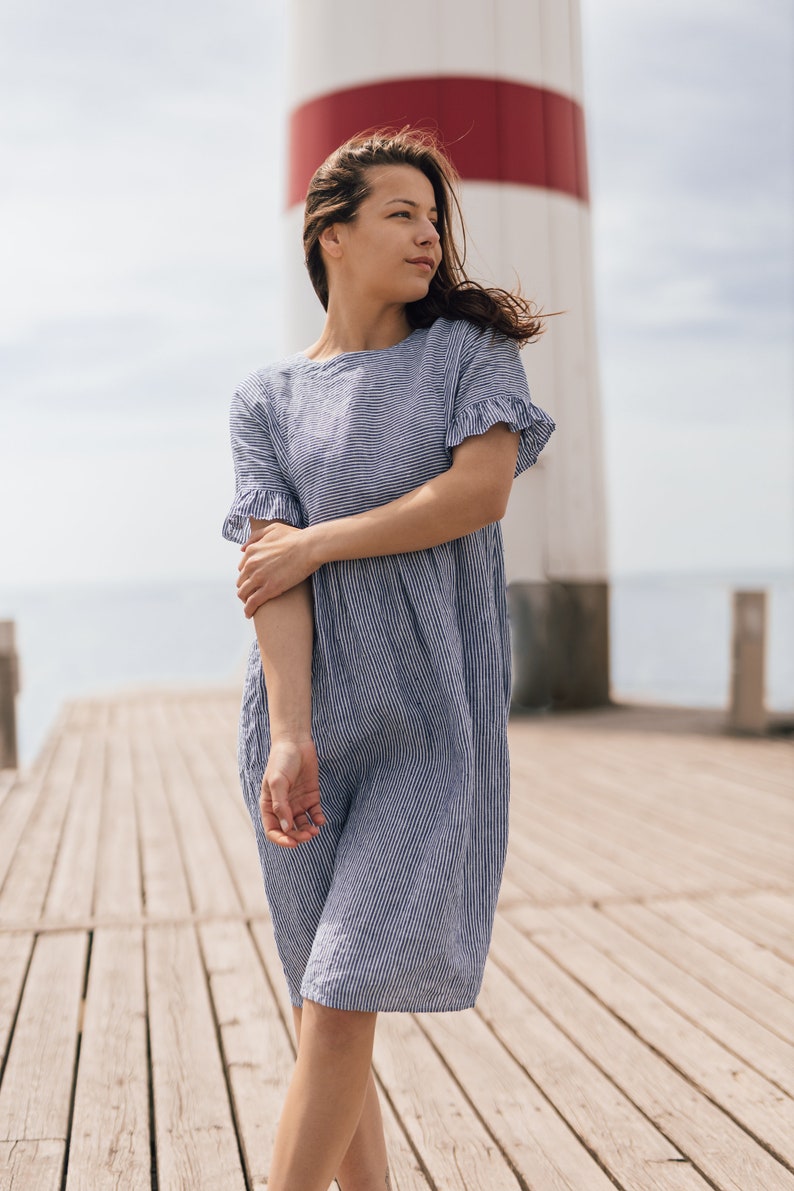 FLAX dress NADEŽDA for the whole summer. Very comfortable cut guarantee a pleasant feeling even on the hottest days. Loose cut and pockets. image 3