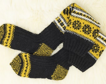 Fair Isle Knie hohe Socken, Handgestrickte warme Socken im traditionellen nordischen Muster, 100% Wolle Handgemachte Beinsocken