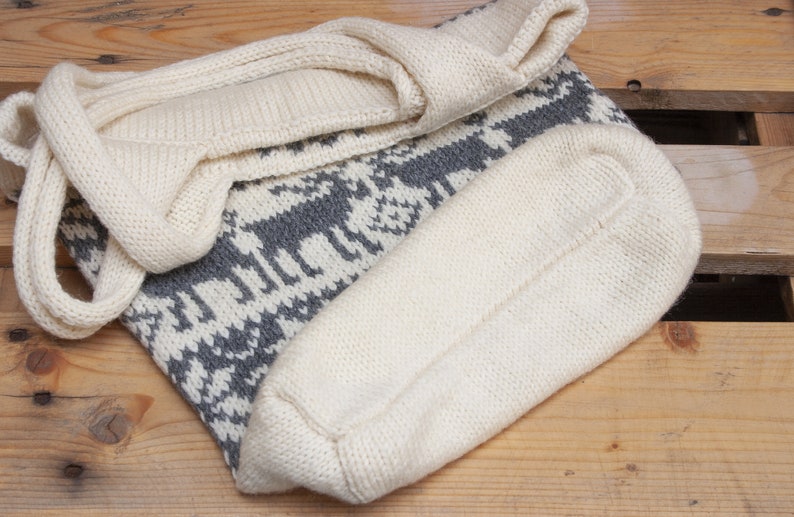 Selbu Deers Wool Knit Tote Bag with Interior Pockets in Nordic Moose Pattern Fair Isle Knitted Bag