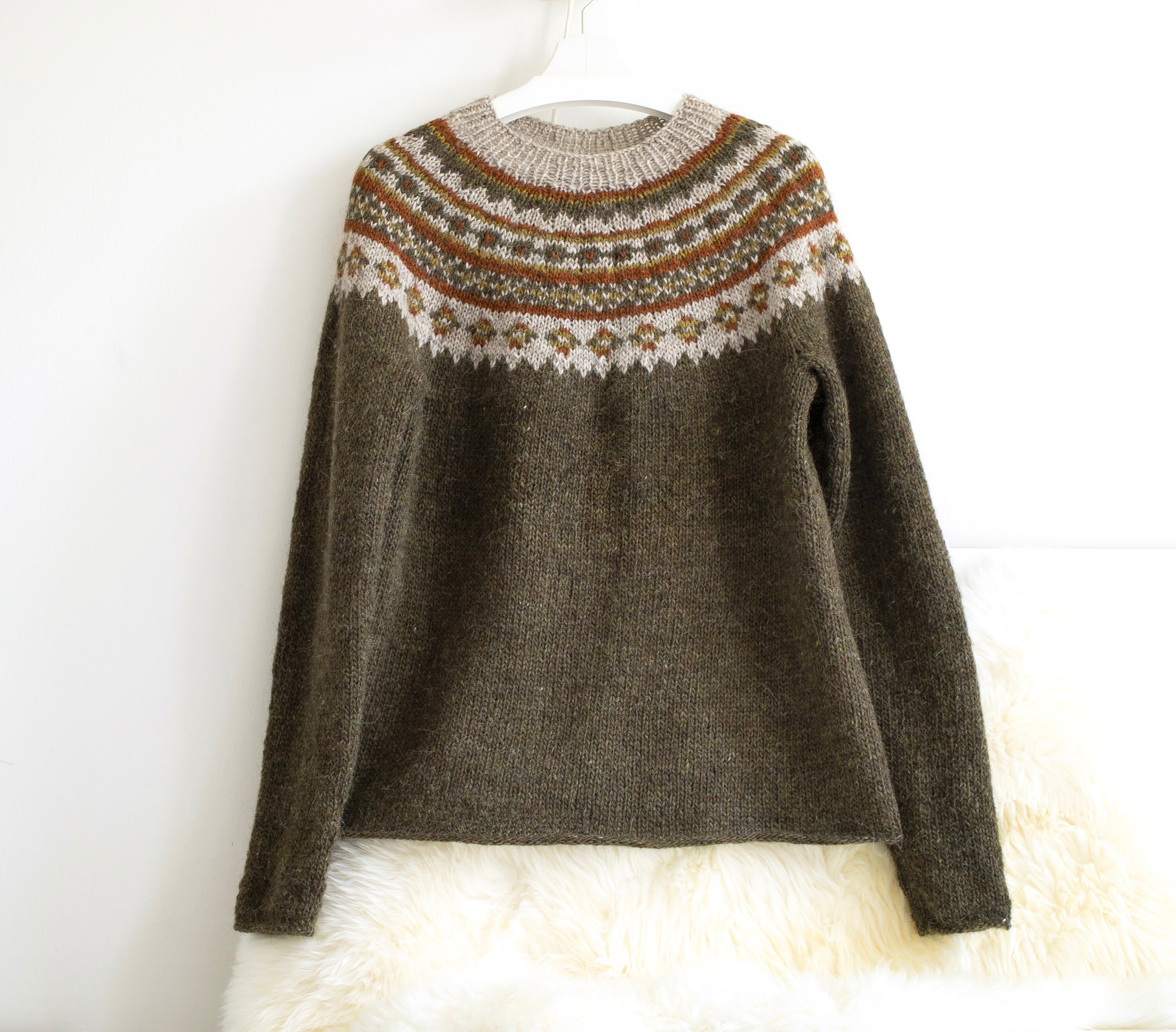 lopapeysa for sale