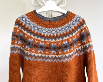 RÓSIR Lopapeysa, Icelandic Wool Sweater, Nordic Stars Sweater, Unique Knit Adult Pullover, Custom Handmade Sweater