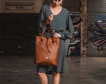 Tan Brown Vegan Leather Tote Bag, Top Handle Bag Purse, Cognac Brown Shopping Bag, Shoulder Bag, Eco Leather Bag, Ladies Bag, City Elegant