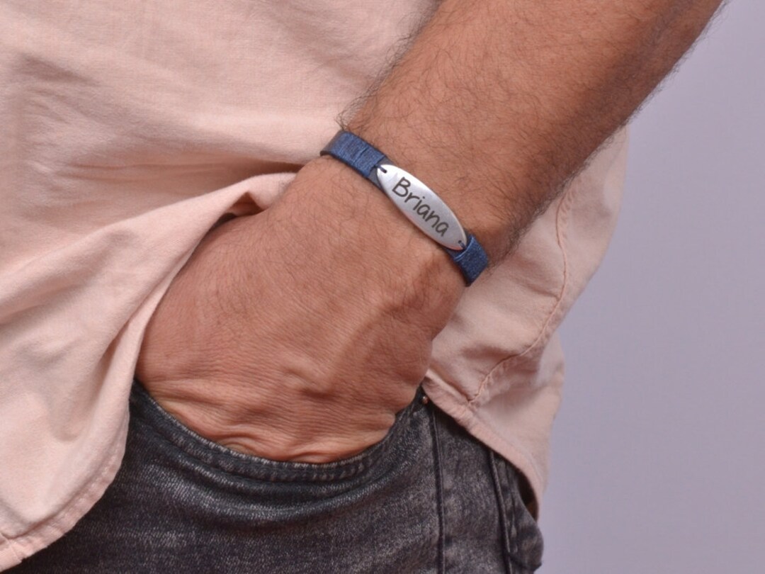 Bracciale Uomo Personalizzato Con Incisione - Regalo Per Papà, Fidanzato O Amico In Acciaio E Pelle - Foto 2