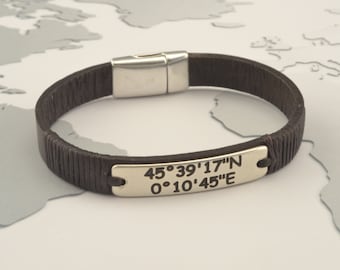 Personalized Longitude Latitude Bracelet in Leather | Custom GPS Coordinates Engraved Bracelet | Long Distance Gift Boyfriend / Girlfriend