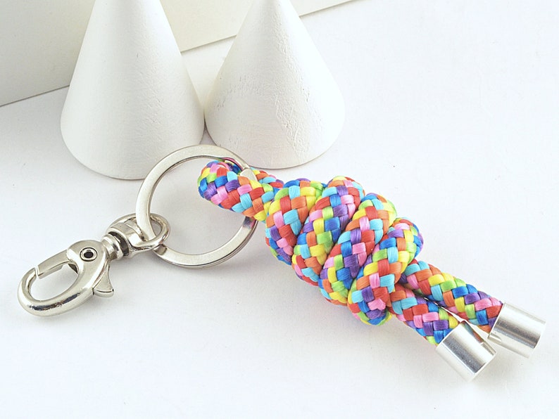 Sailing Accessory - Nautical Gifts Paracord Keychain