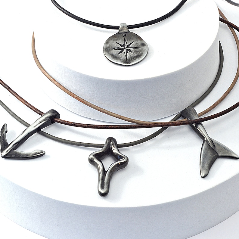 North Star Compass Necklace for Men – Engraved Nautical Leather Pendant – Adventure Gift for Sailors & Travelers - Leather Necklace for Him