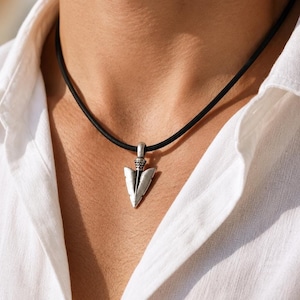 Personalized Head Arrow Choker Necklace Silver Arrow Necklace Men Leather Necklace Arrow Head Ethnic Pendant Necklace Handmade Gift for Him