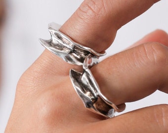 Irregular Thick Ring Women Chunky Statement Ring for Her Bold Wide Band Ring Statement Ring Bold Chunky Jewelry Boho Wraparound Cuff Ring