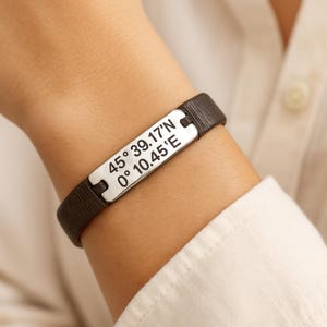 Braccialetto in pelle con coordinate personalizzate: posizione GPS incisa – gioiello con mappa personalizzata – cinturino unisex regolabile – regalo di viaggio