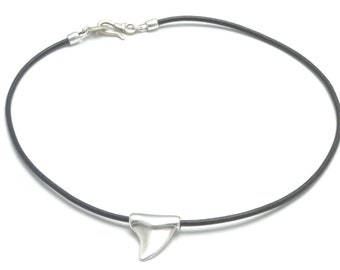 Collar de dientes de tiburón para hombres, collar de plata con dientes de tiburón, joyería de tiburón, collar de surfista Cozy Detailz