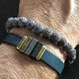 Pulsera significativa para papá con múltiples dijes, regalo personalizado para celebrar la nueva paternidad, pulsera personalizada con estadísticas de nacimiento de bebé, nombres de niños grabados