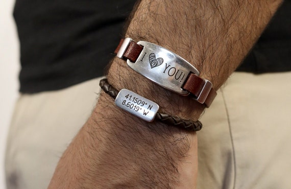 Personalized Leather Bracelet - Fathers Day Gift - Mens Leather Gifts with Engrave / Brown