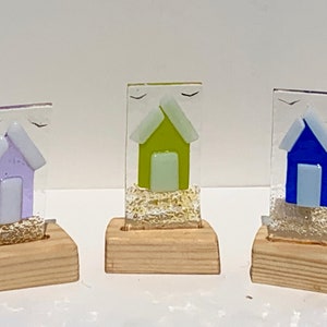 Small beach hut single