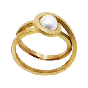 curly ring , with chinese sweet water pearls in 21 c Gold, or sterlingsilver