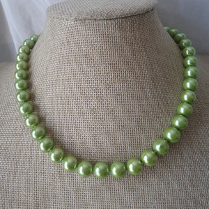 Green pearl necklace,10mm pearl necklace,necklace,wedding necklace,bridesmaid  necklace, Glass pearl jewelry,wedding gift, Pearl Necklace,