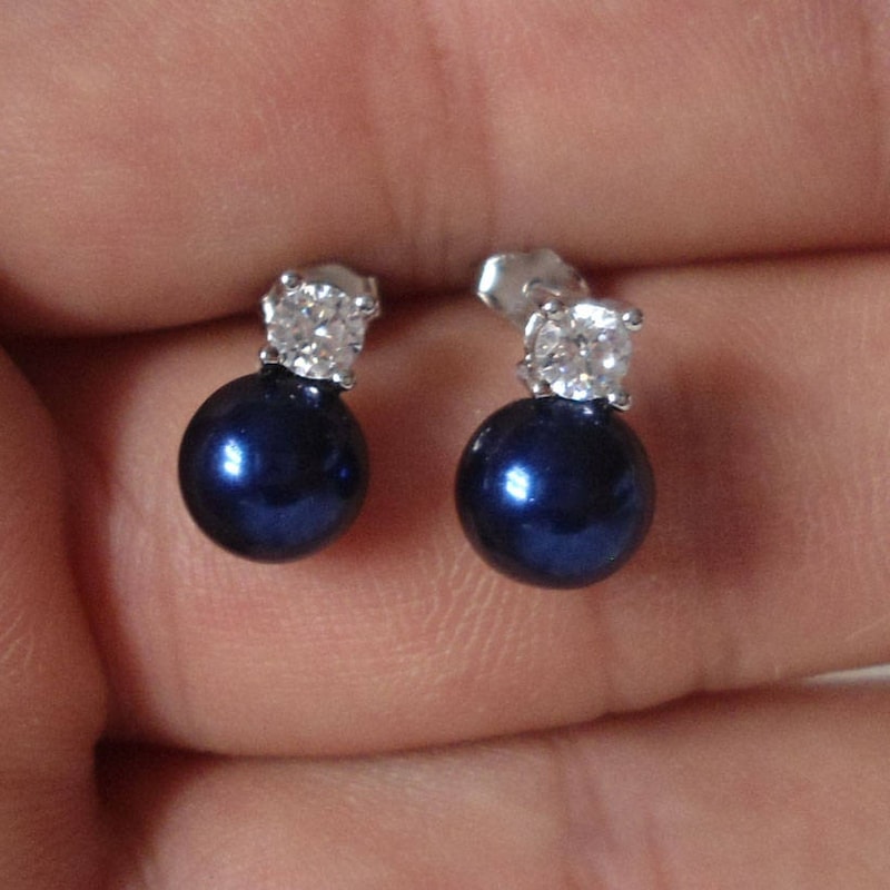 Graceful Blue Pearl Earrings main image 0