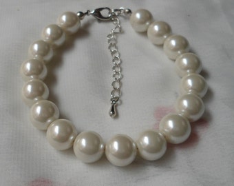 Pulsera de perlas de 10 mm, joyería de boda, joyería de perlas, pulsera de dama de honor, pulsera de perlas, pulsera, pulsera de perlas de vidrio, pulsera de perlas blancas,
