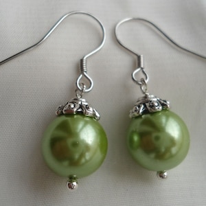 green Pearl Earrings,Glass Pearl Earrings,Dangle Pearl Earrings,Wedding Jewelry,Bridesmaid Earrings,Wedding Party Gift