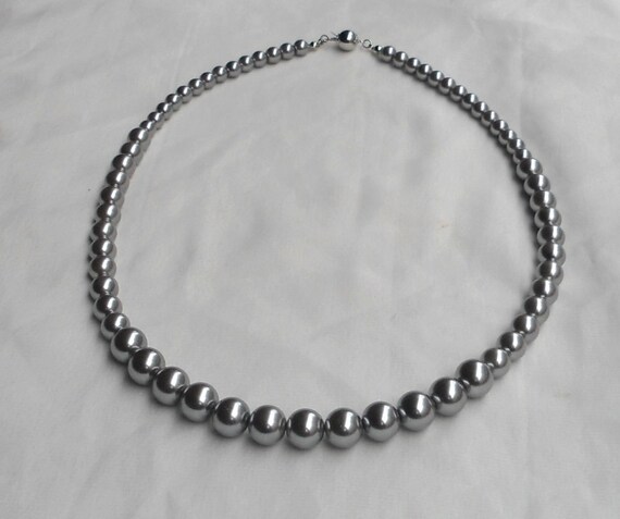【Monday Edition】24SS THE GREY PEARL NECKLACE Pearl Necklace, Gray Pearl Necklace ,glass Pearl Necklace
