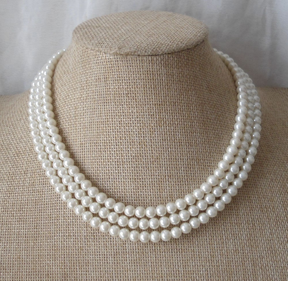 Vivienne westwood pearl necklace three row pearl bas relief choker