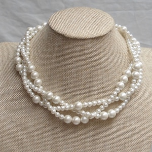 Ivory Pearl Necklace,Wedding necklace,Glass Pearl Necklace,Triple  Pearl Necklace,Wedding Jewelry,Bridesmaid necklace,Ivory pearl necklace,