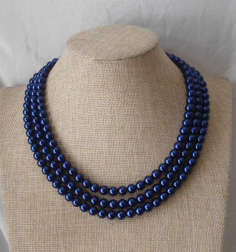 Navy pearl necklace Clearance