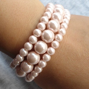 Pearl Bracelet,3 Strands Pearl Bracelet,,Wedding Jewelry,Pearl Jewelry,Bridesmaid Bracelet,Glass Pearl Bracelet,Wedding Bracelet,Jewelry
