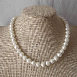 10mm pearl necklace,Ivory pearl necklace,pearl necklace,wedding necklace,bridesmaid  necklace, Glass pearl necklace,wedding gift, Necklace,