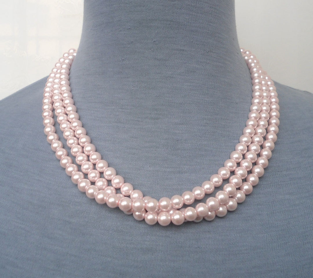 Light pink pearl necklace Clearance