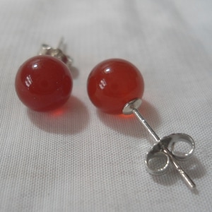 8mm Red Pearl Stud Earring,Red jade Earring,Stud Pearl Earrings,Red jade Stud earring,Wedding Jewelry,Bridesmaid Earrings,Wedding Party Gift