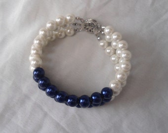 Pearl Bracelet,3 Strands Pearl Bracelet,Wedding Jewelry,Pearl Jewelry,Bridesmaid Bracelet,Glass Pearl Bracelet,Ivory and navy blue bracelet,
