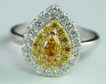 Luxury Pear-Cut Diamond Halo Ring in White Gold