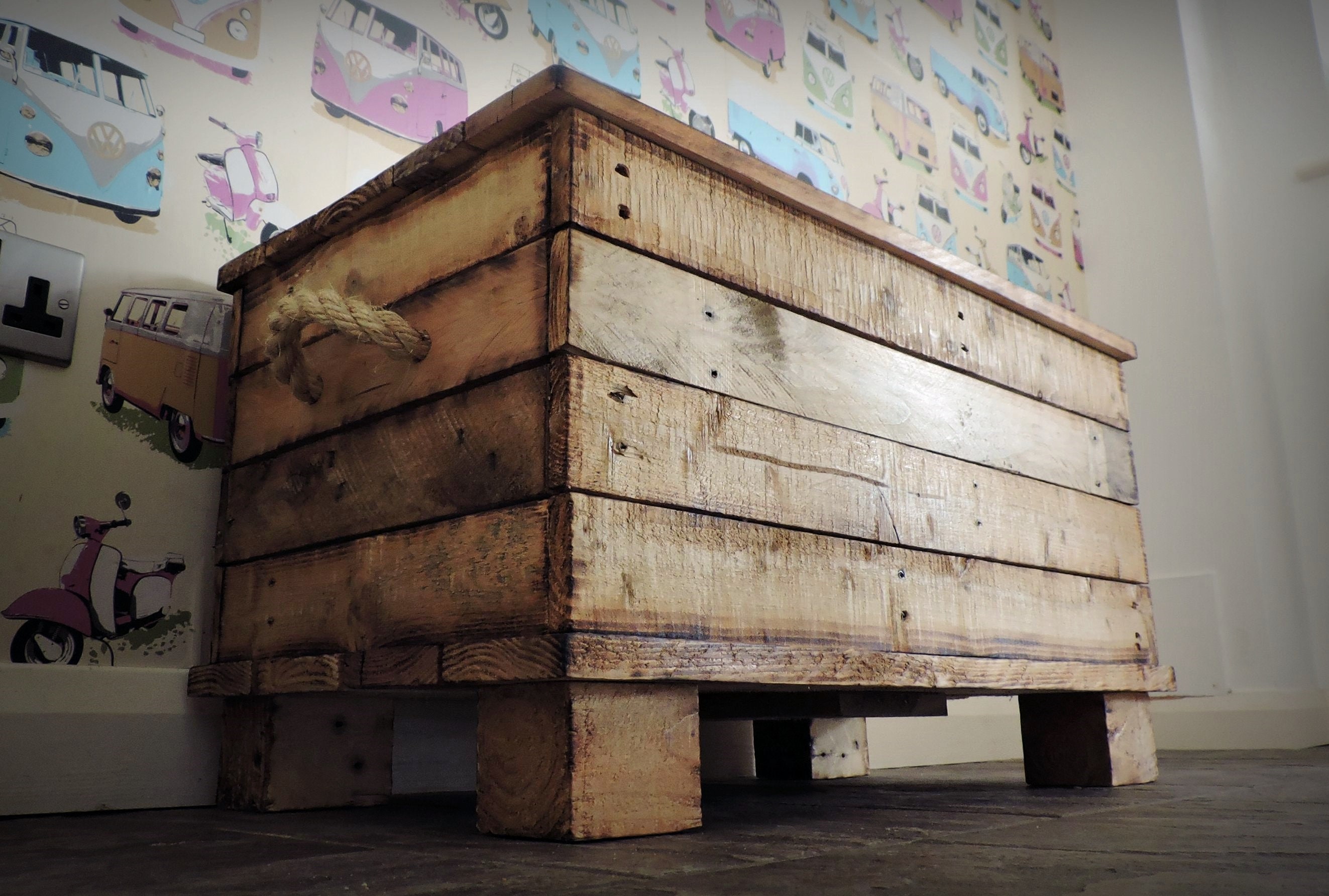 Burnt Edges Trunk Coffee Table Storage From Recycled Pallet Etsy