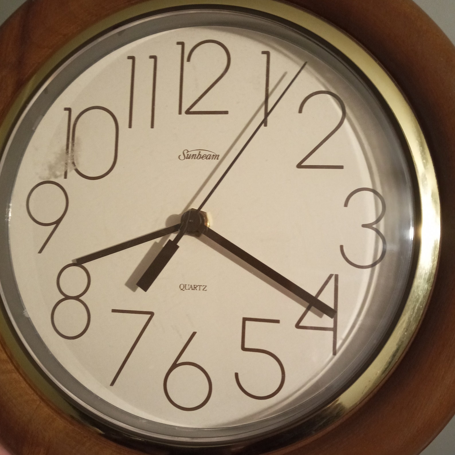 Vintage round wood wall clock Sunbeam 11 | Etsy