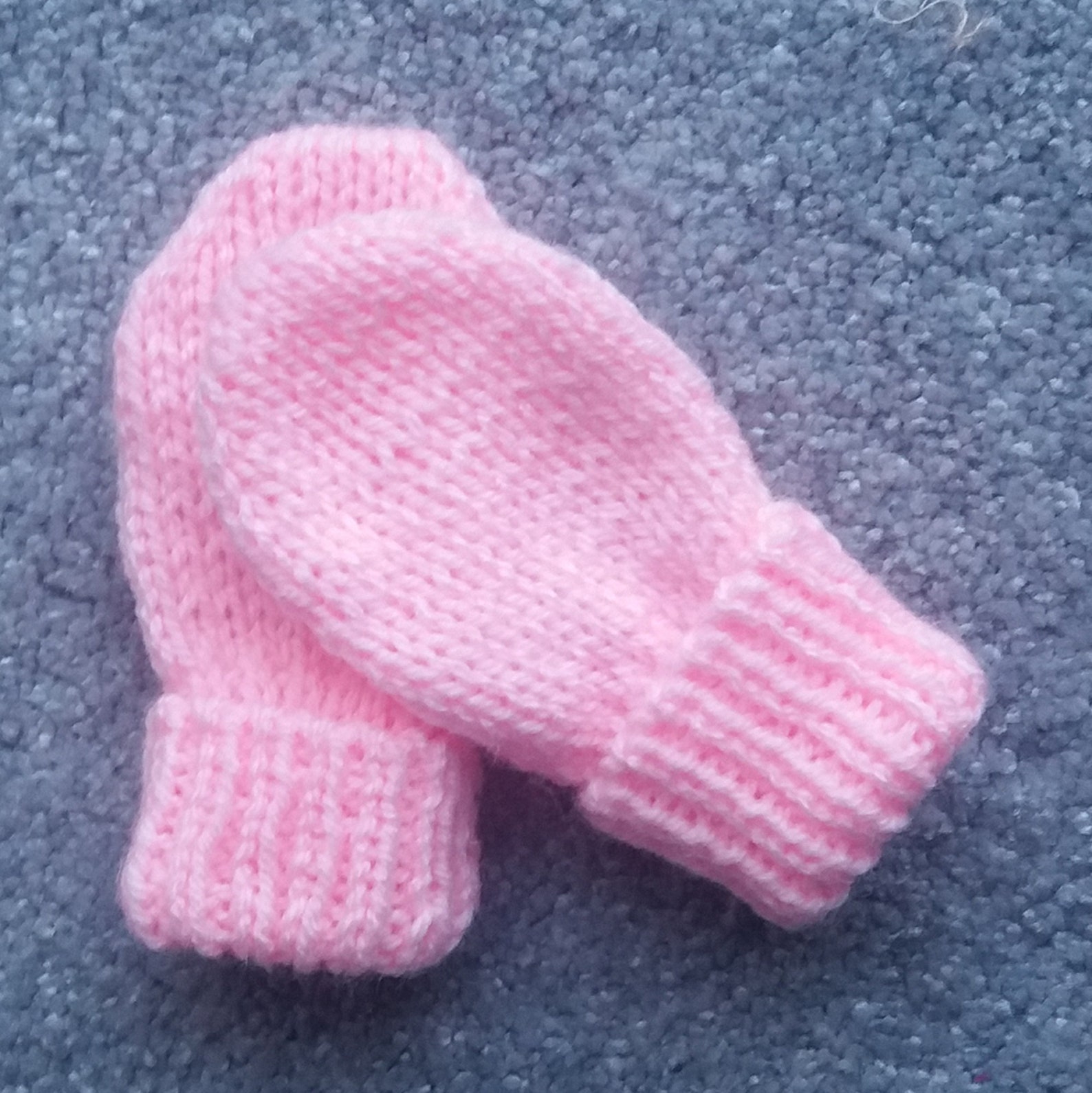 KNITTING PATTERN / Preemie Pink Mittens / Baby Mitts / Babies Etsy UK