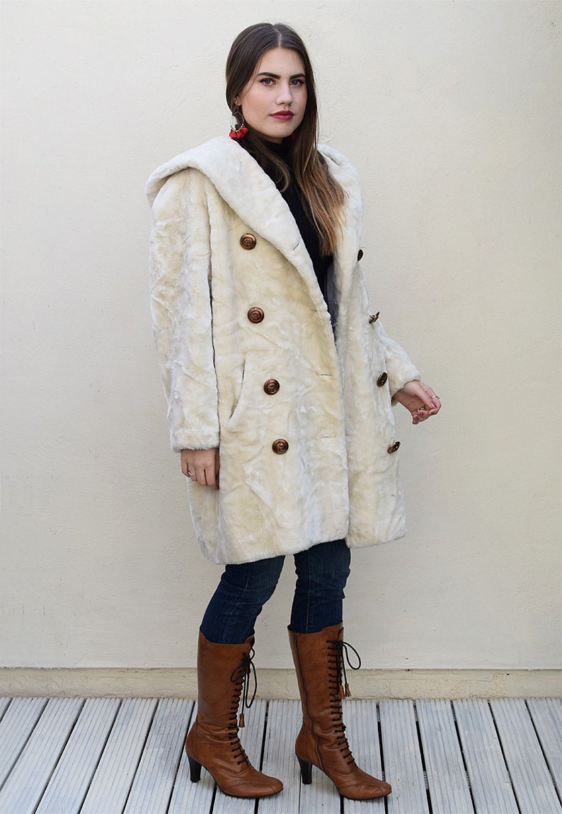 Vintage 70/'s Cream Hooded Arctic Faux Fur Coat