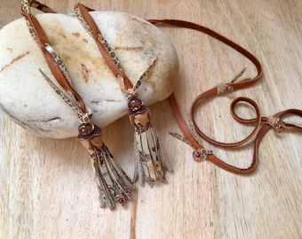 Leather Tassel Lariat: Floral Ivory, Gold & Brown Pendant
