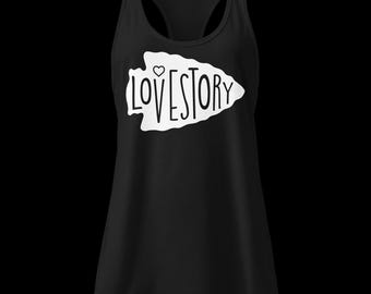 Love Story Arrowhead / Camiseta sin mangas ajustada con espalda nadadora para mujer