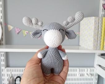 Crocheted Moose Stuffed Animal: Personalized Cotton Amigurumi
