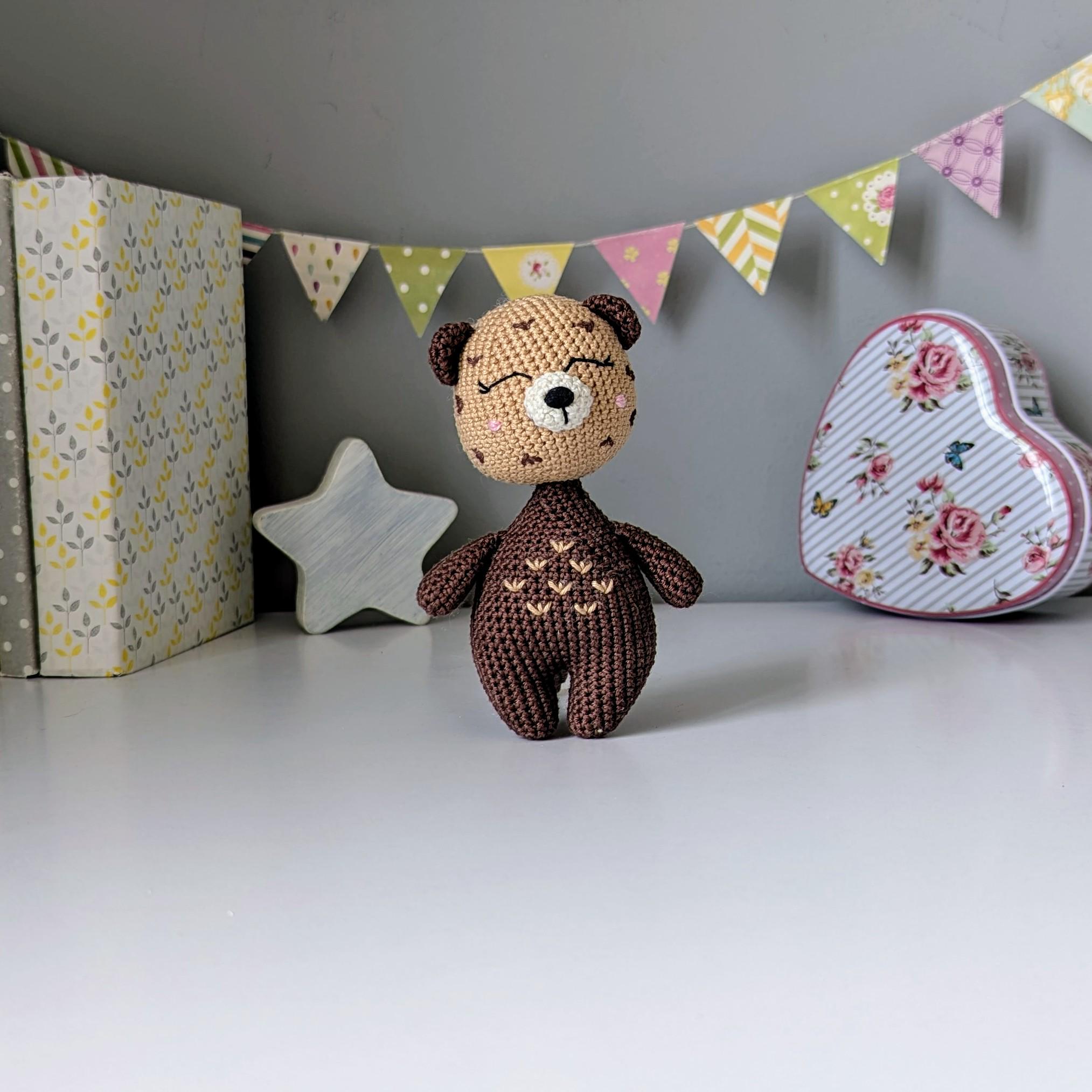 カワウソのぬいぐるみ - かぎ針編みのぬいぐるみ - 男女兼用誕生日