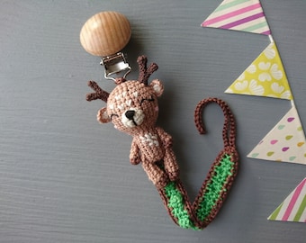 Pacifier clip Deer. Personalized Baby shower gift. Gender neutral baby gift