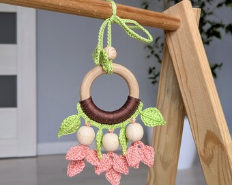 Crochet Hanging Toy with Wooden Ring and Leaves – Otter Themed
