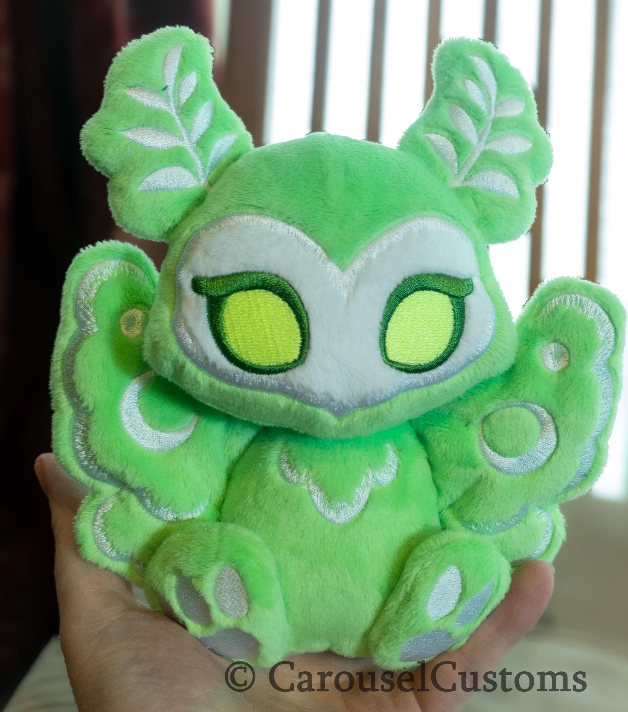 モスマン スナッグルビーン ぬいぐるみ - リトルフォックスのトゥー