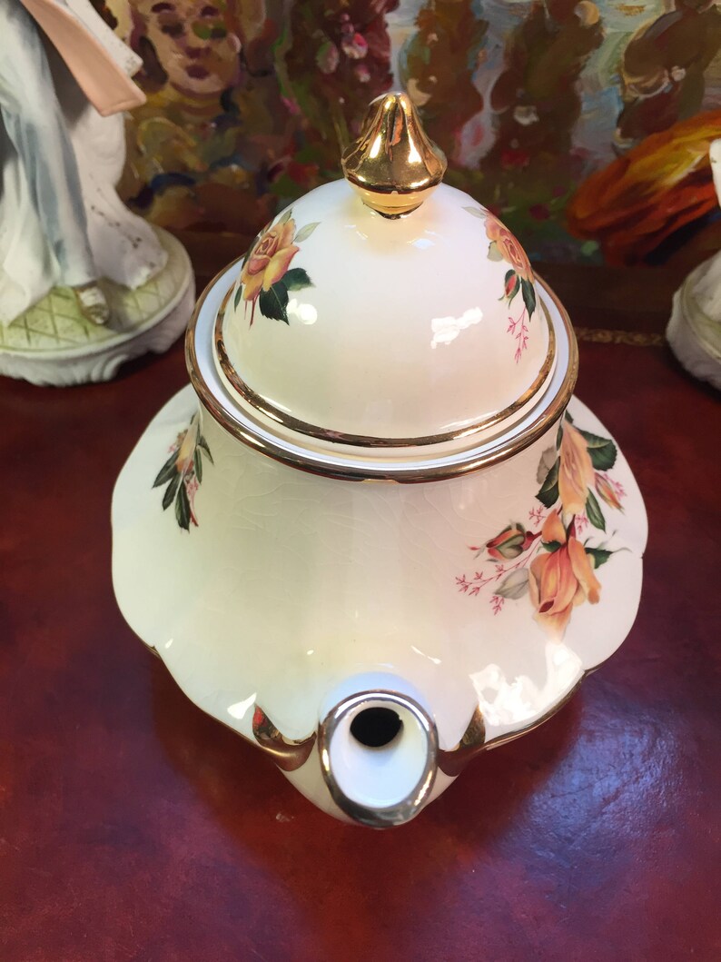 Sadler Bell shape Teapot.