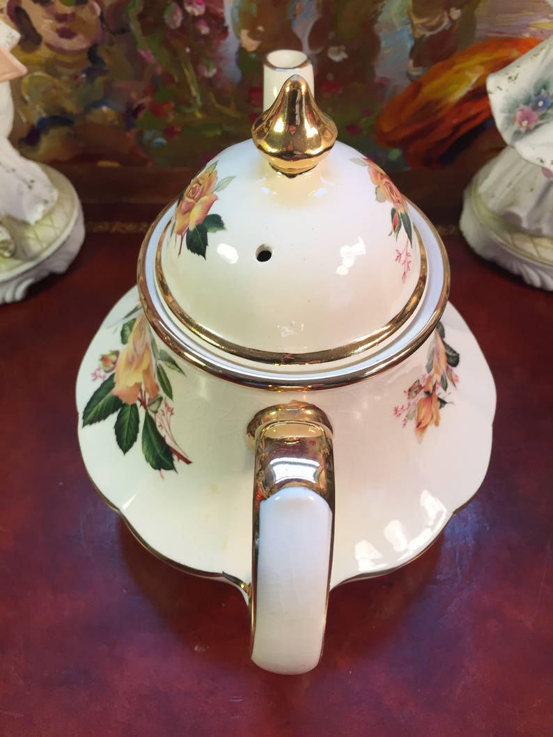 Sadler Bell shape Teapot.