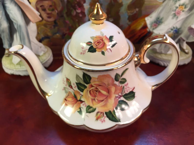 Sadler Bell shape Teapot.