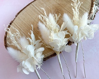 White dried flower hair pins, wedding hair accessories, boho bride