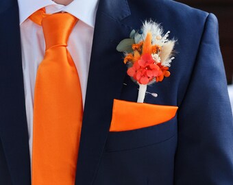 Burnt orange buttonhole, dried flower boutonniere, flowers for groom, button hole for wedding, terracotta wedding flowers, elopement wedding