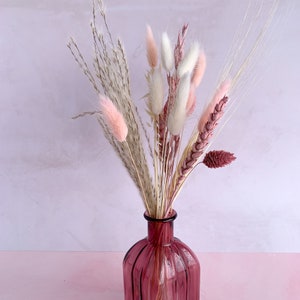 Pink dried flower bunch, baby floral bouquet place setting, dried flower arrangement image 2