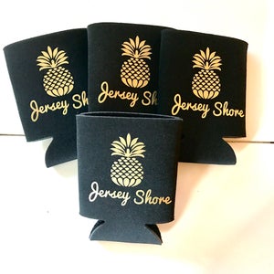Pineapple can cooler, bridal party favor, umbrella can hugger, bridesmaid gift, bachlorette party , luau party, bbq favors, groomsmen gift